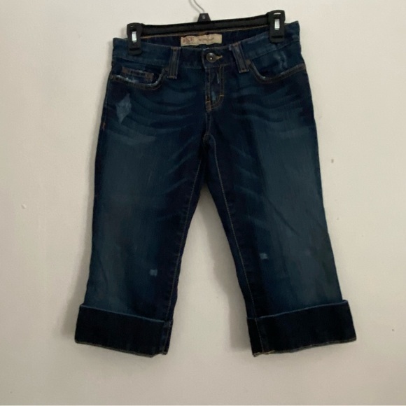 BKE Pants - BKE Capris Shorts‎ Women’s 26 Dark Wash Denim Rolled Cuffs Star Stretch